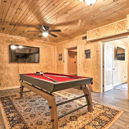 Gatlinburg Cabin With Loft And Game Room 1 Mi To Town Екстериор снимка