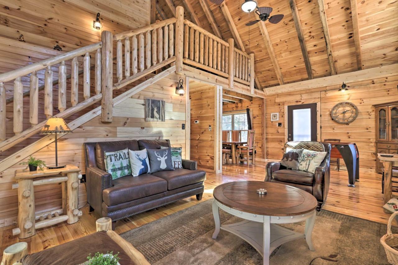 Gatlinburg Cabin With Loft And Game Room 1 Mi To Town Екстериор снимка