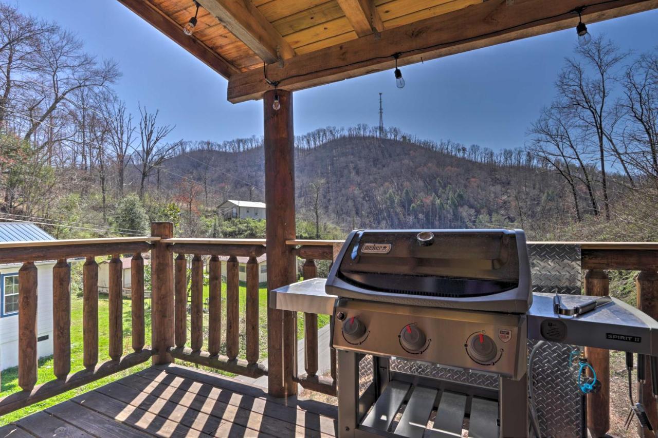 Gatlinburg Cabin With Loft And Game Room 1 Mi To Town Екстериор снимка